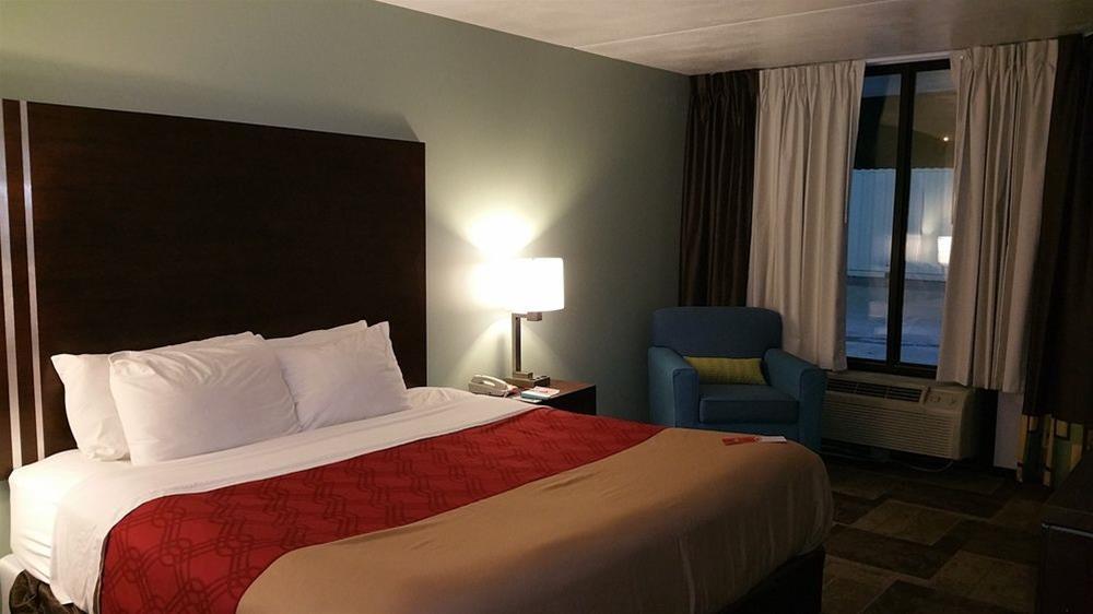 Econo Lodge Oak Grove-Blue Springs מראה חיצוני תמונה