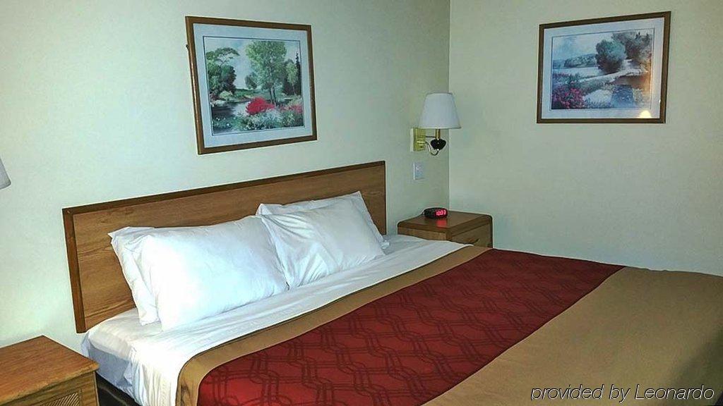 Econo Lodge Oak Grove-Blue Springs מראה חיצוני תמונה