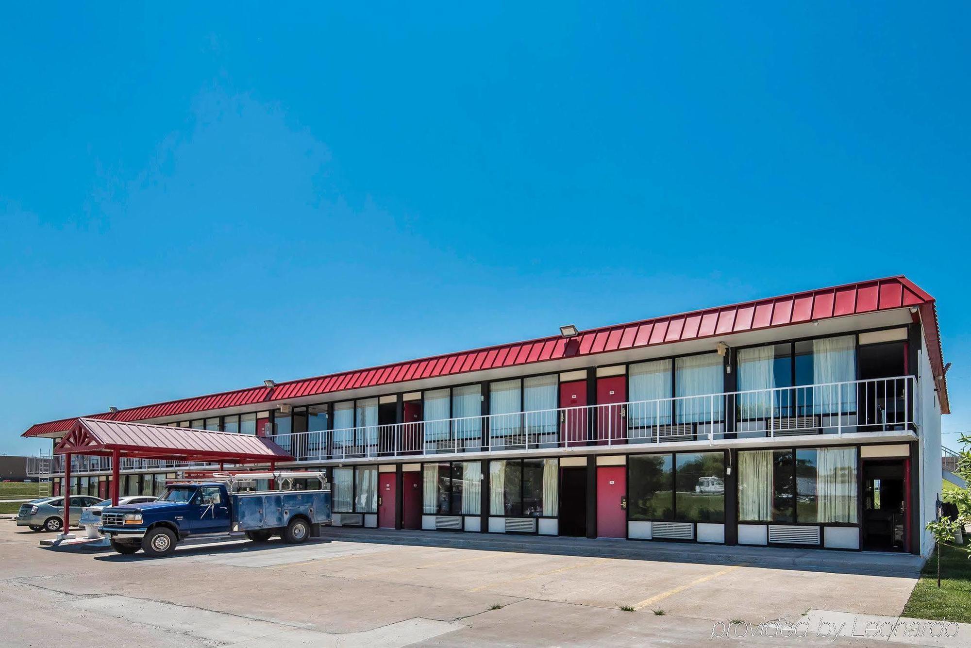 Econo Lodge Oak Grove-Blue Springs מראה חיצוני תמונה